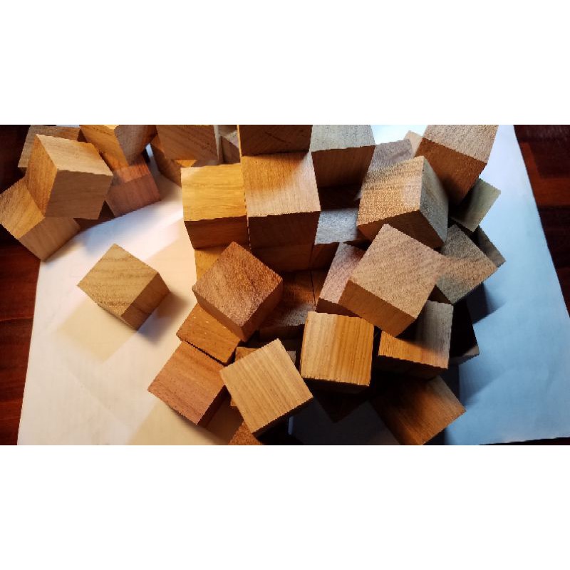 50 khối gỗ lập phương /cube 4cm