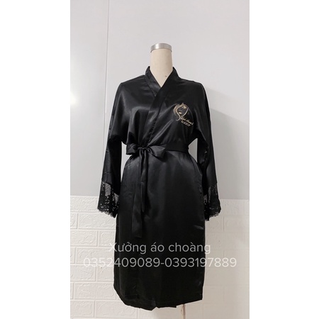 Áo choàng lụa phối ren tay makeup-salon-spa-studio