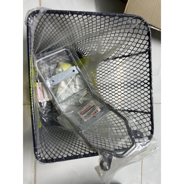 rổ +baga mũi zin suzuki Thailand cho xe royal ,viva