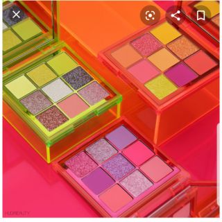 Bảng mắt Huda Neon