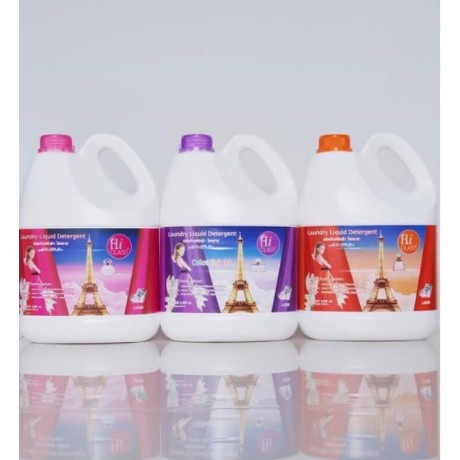 Nước giặt Hi Class can 3,5 lít