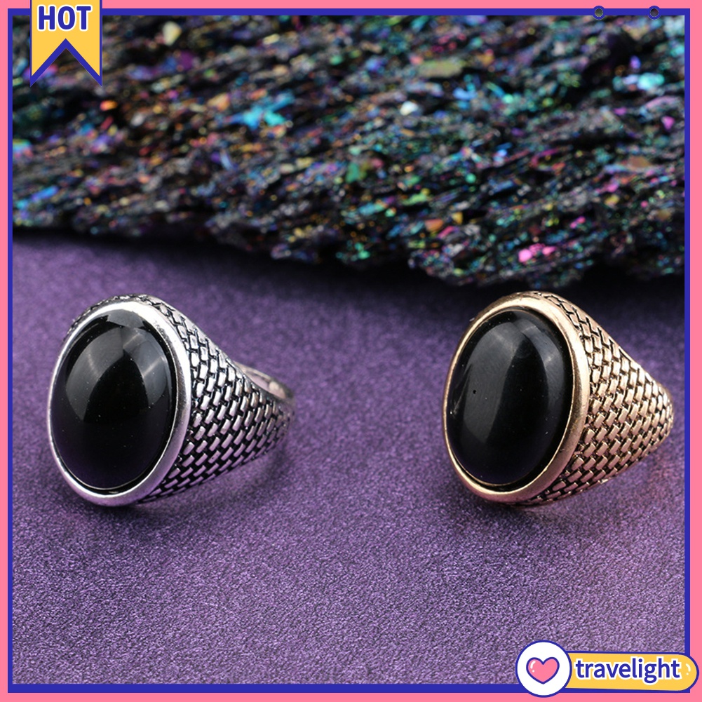 Nhẫn đính đá hình oval phong cách cổ điển dành cho nam