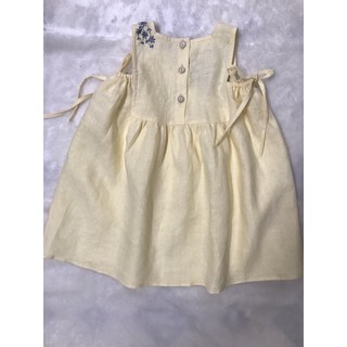 Đầm linen thêu hoa xanh