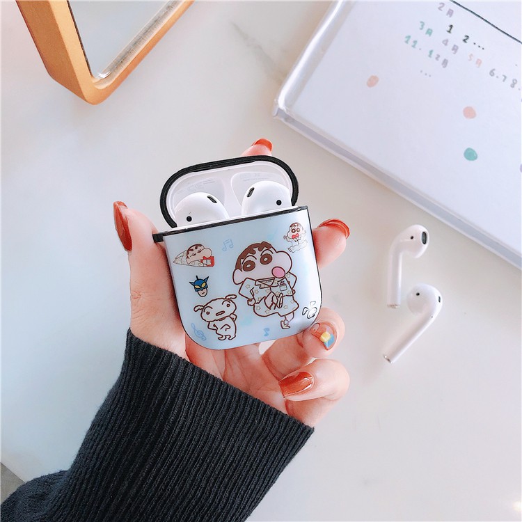 Vỏ Bảo Vệ Hộp Đựng Tai Nghe Hình Cậu Bé Bút Chì Shin Cho Airpods 1 / 2 Ốp