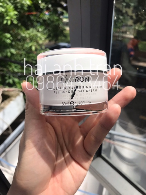 Kem ngày/ đêm của Úc Eaoron