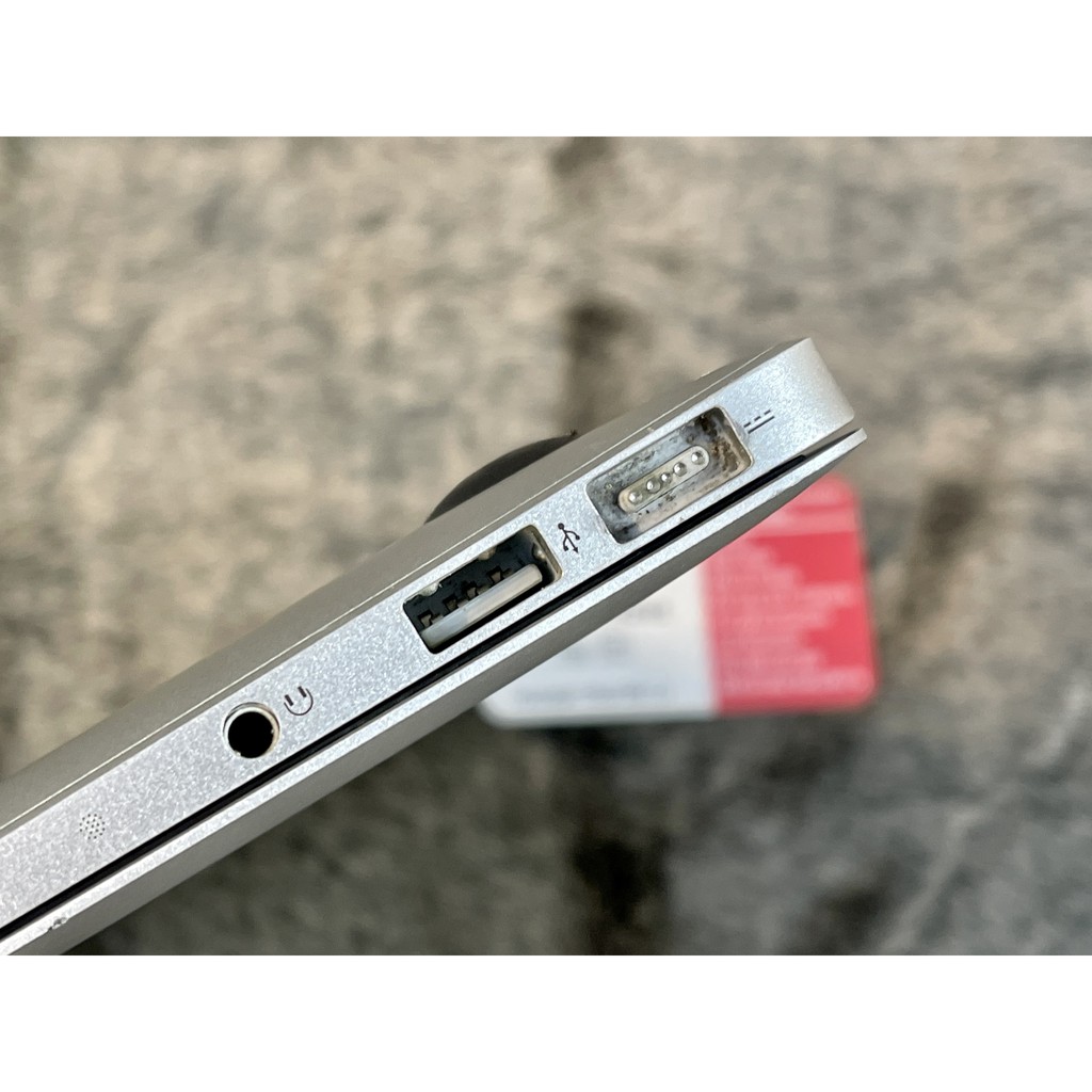 Máy tính Macbook Air (13-inch, Late 2010) Intel Core 2 Duo 1.86 GHz / RAM 4GB / SSD 256GB MC504 | BigBuy360 - bigbuy360.vn