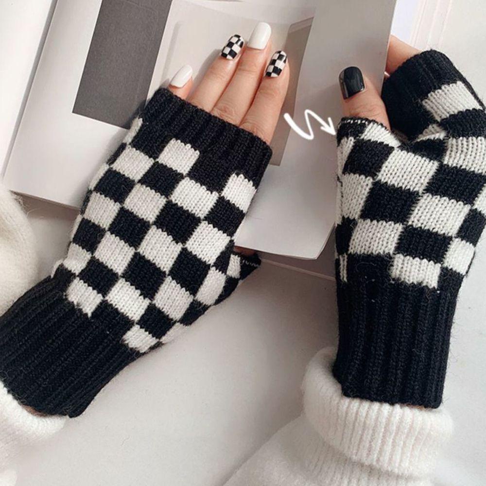 Găng Tay Hở Ngón Dày Dặn Ấm Áp Họa Tiết Kẻ Sọc Dành Cho Nữ