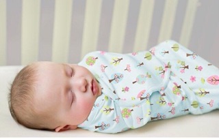 Ủ Kén Chống Giật Mình Cho Bé