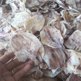 Mực khô 1 con có râu hoặc không râu như hình