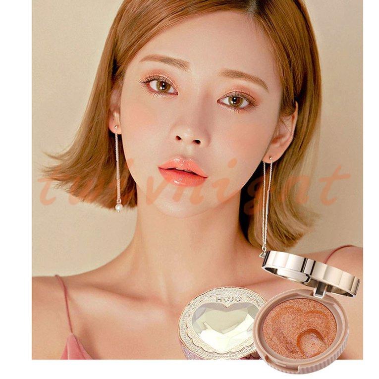 Phấn mắt màu đơn có nhũ óng ánh cho đôi mắt thêm thu hút