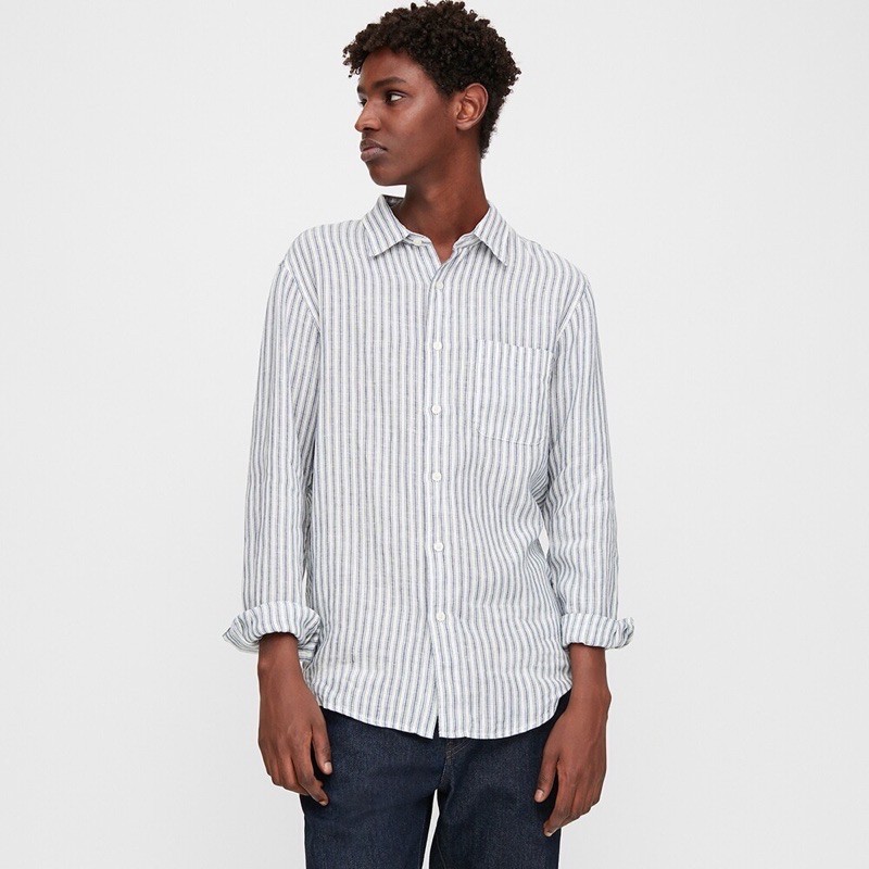 Áo sơ mi nam dài tay kẻ sọc dọc thời trang của Uniqlo