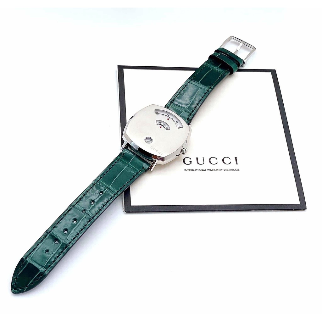 Đồng Hồ Nữ Gucci Grip Quartz Silver Dial Ladies YA157404