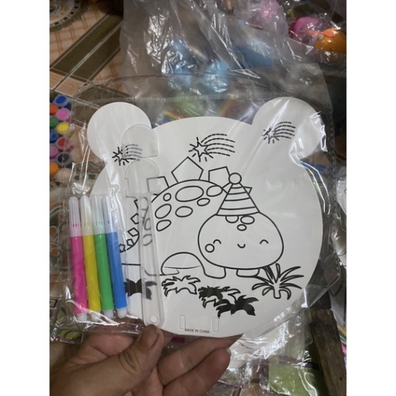 Tranh quạt tô màu cho bé kèm màu đầy đủ