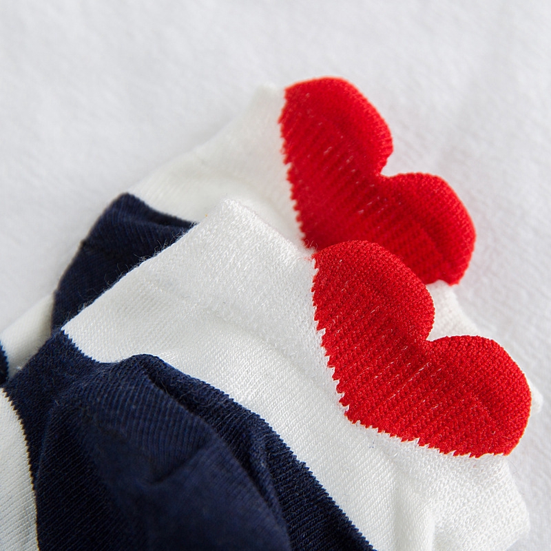 1 Đôi Tất Cotton In Hình Trái Tim Đỏ 3d Đáng Yêu