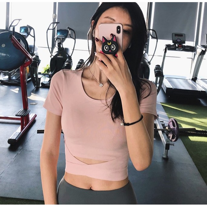 Áo crop top MOVING PEACH dành cho nữ