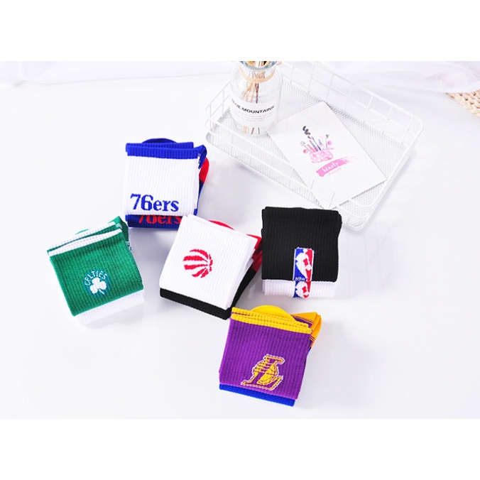 Vớ bóng rổ NBA, LAKERS cao cổ Nam Nữ phong cách thể thao, năng động.