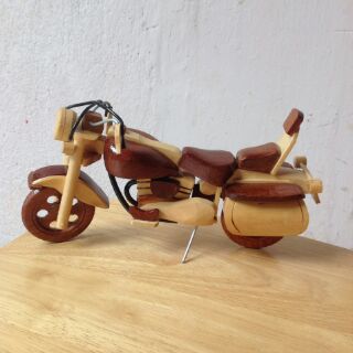 Xe mô hình,mô tô bằng gỗ