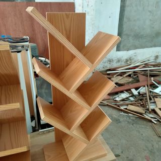 Kệ sách để bàn hình cây 6 tầng