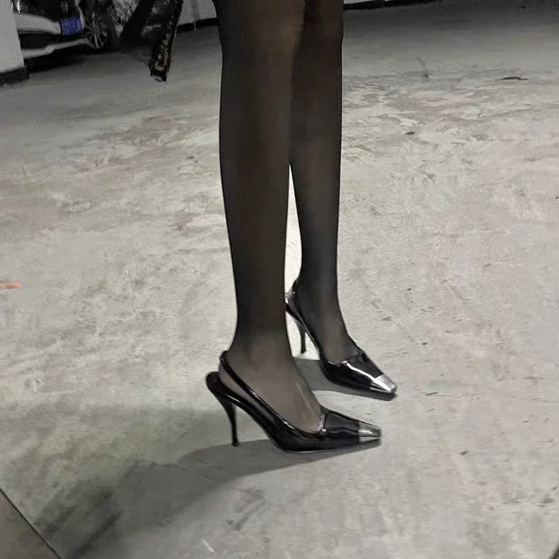 Sandal Cao Gót Nhọn Bít Mũi Phối Vàng Quai Sau Mảnh