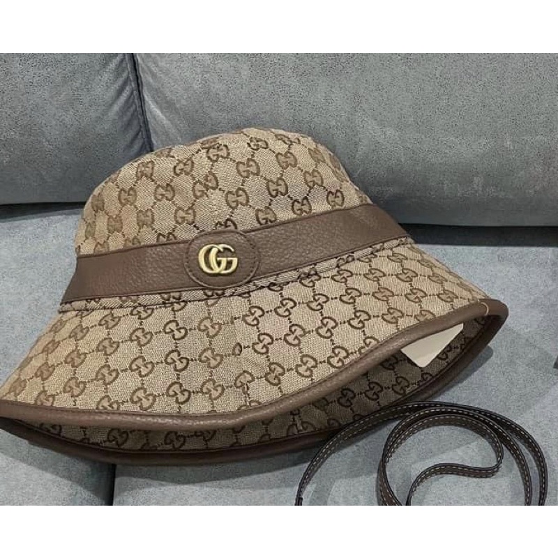 Mũ bucket Gucci nâu tây phong cách Vintage, sang trọng hot trend