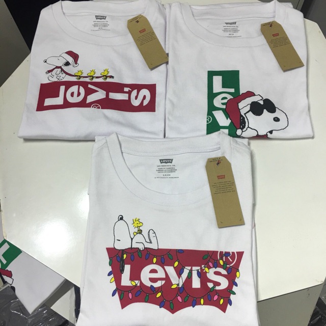 Áo thun levis