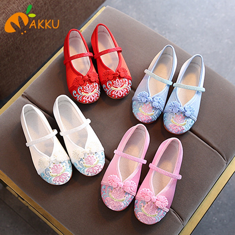 Giày đế xuồng khiêu vũ trẻ em cho bé gái thêu họa tiết phim hoạt hình dễ thương năm mới 2022