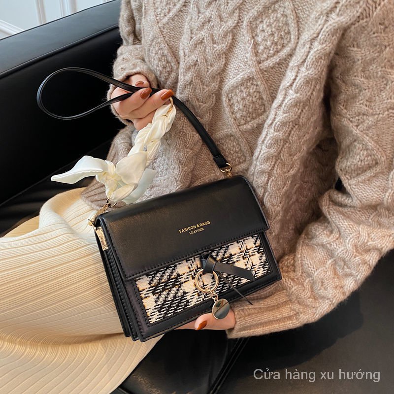 Túi xách tay đeo vai mẫu 2022 niche xinh xắn thời trang dành cho nữ