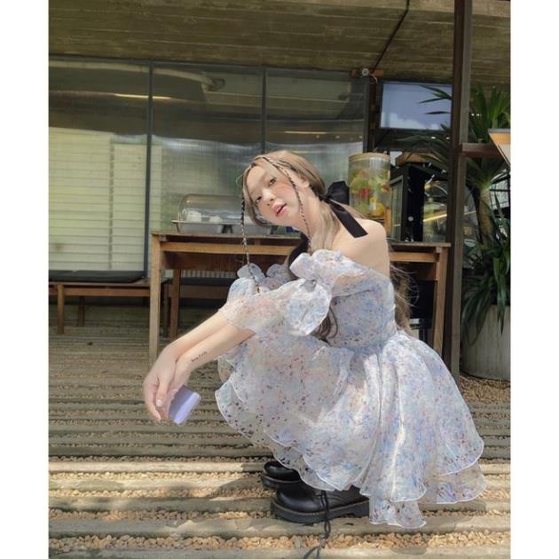 ĐẦm voan hoa xanh rớt vai xòe chiết eo