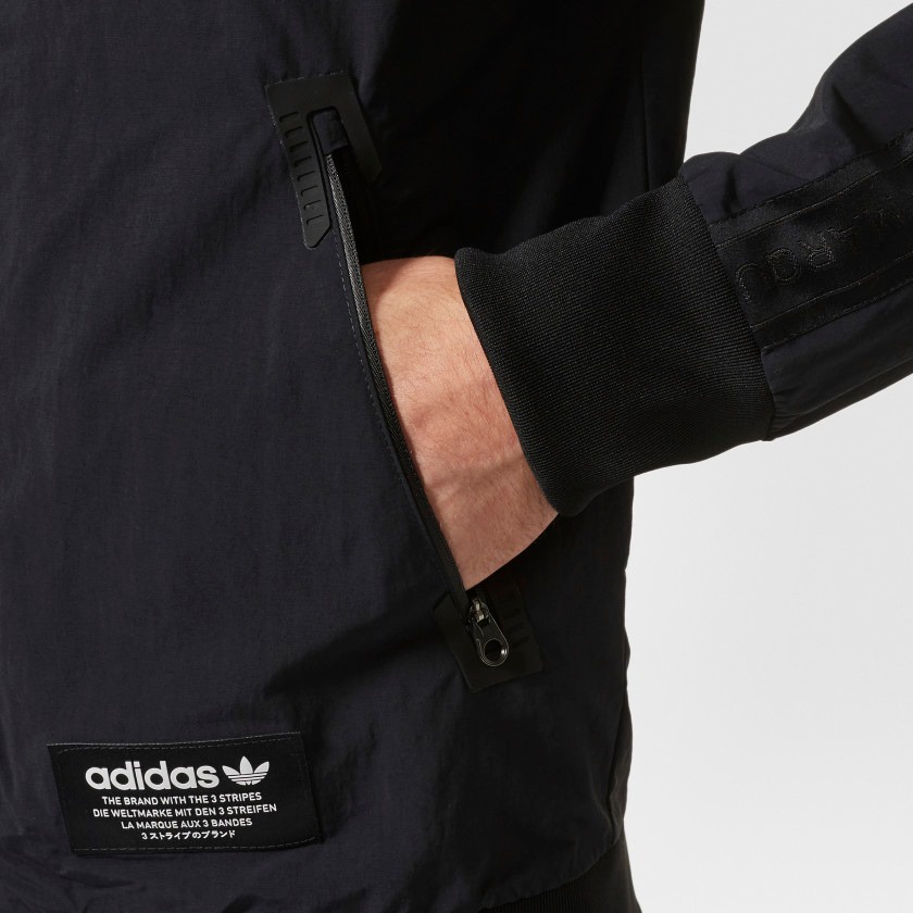 Áo khoác gió Adidas NMD TRACK JACKET sẵn size XS á