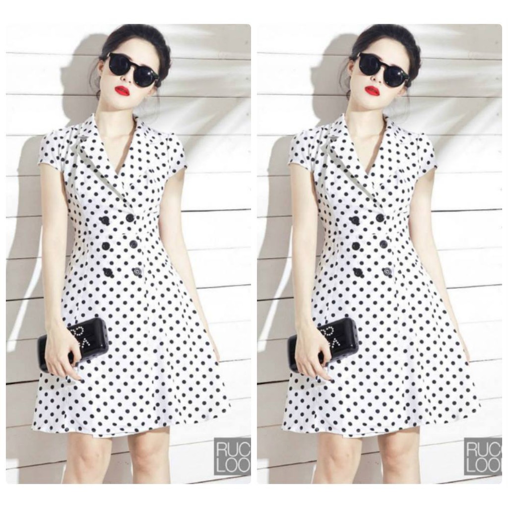Đầm xòe chấm bi tay con cổ bẻ