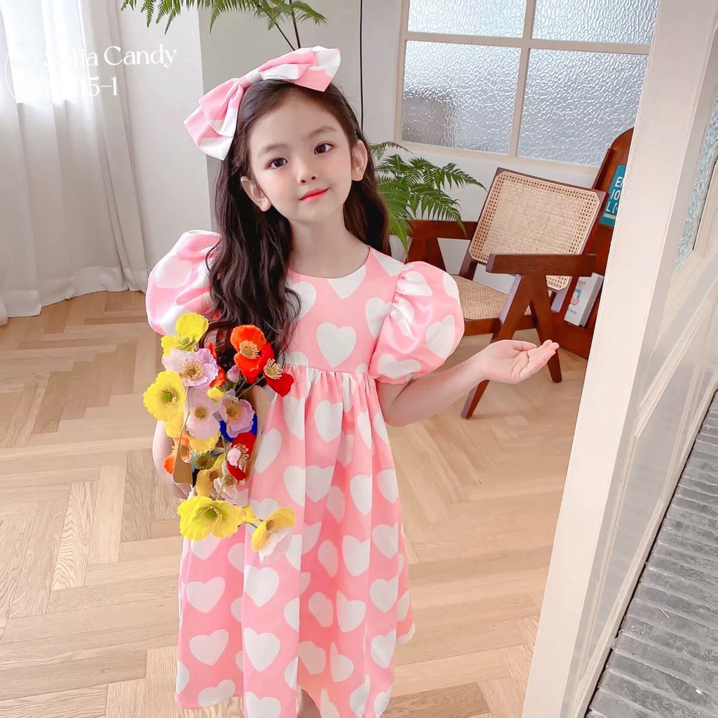 Váy tim hồng cực kỳ ngọt ngào