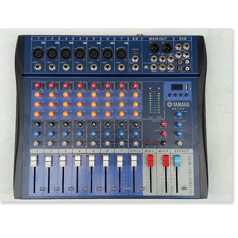 Mixer Yamaha M8