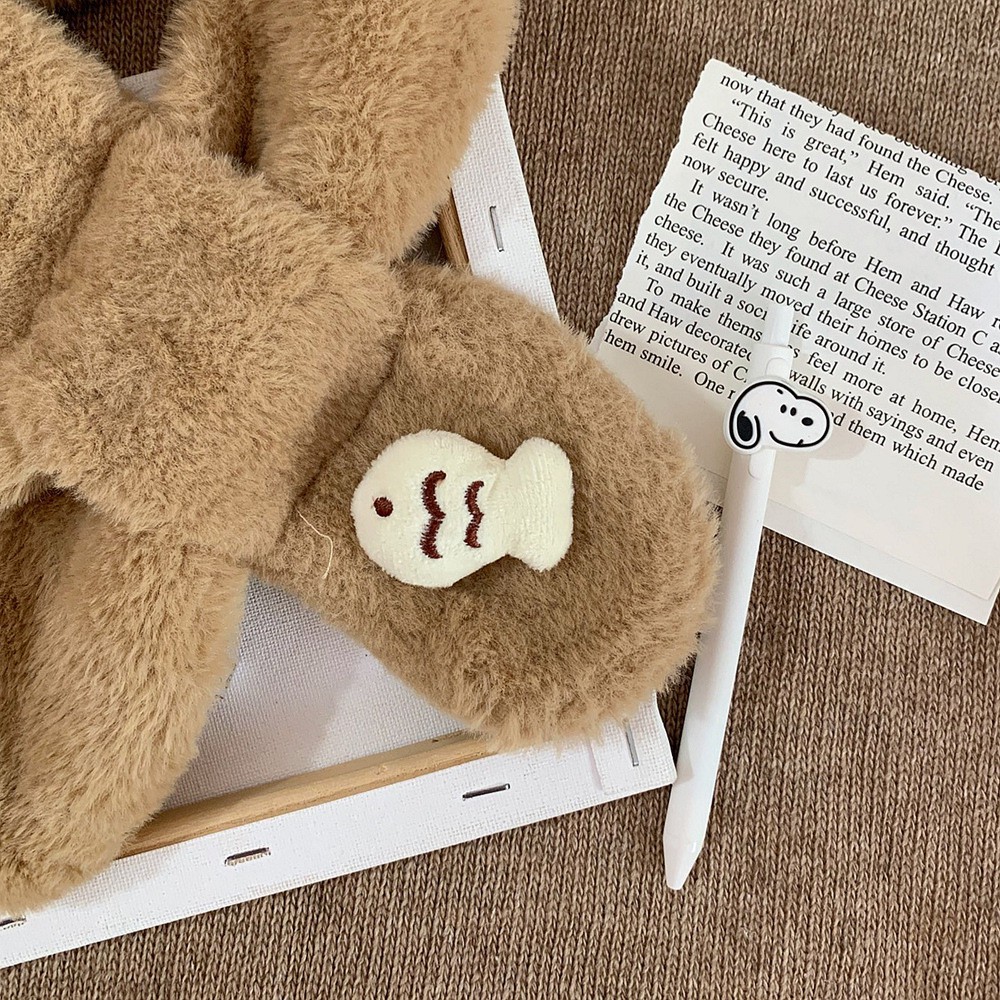 Ghim cài áo hình mèo nhồi bông xinh xắn đáng yêu