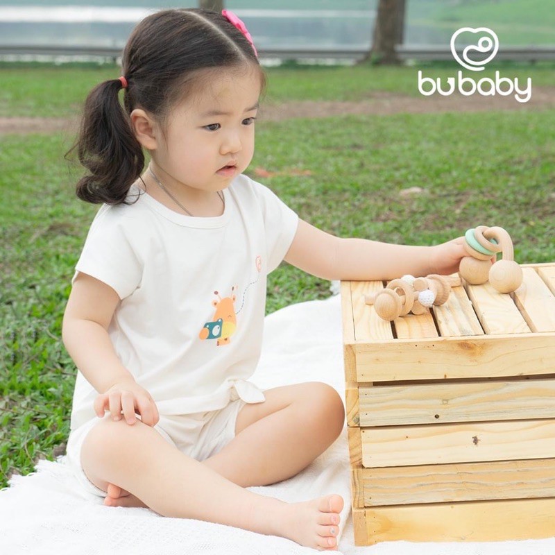 Bộ quần áo mùa hè cộc tay bé gái BuBaby BBC018.01