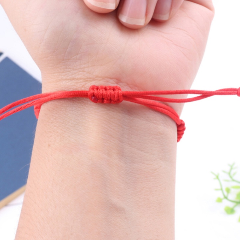 Vòng Tay May Mắn Màu Đỏ Phong Cách Năm Mới 2022