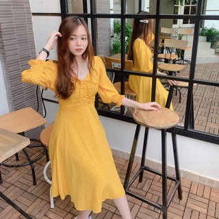 Đầm chấm bi vàng