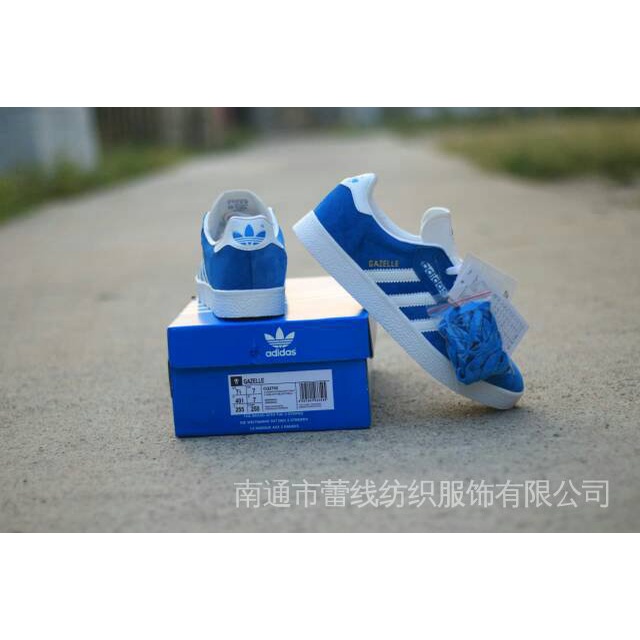 Giày Thể Thao Adidas gazhelle II Da Lộn Màu Trắng Xanh Dương cq2792 Thời Trang Cao Cấp