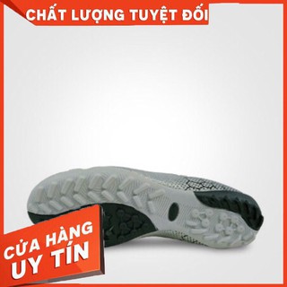 Giày bóng đá sân cỏ nhân tạo Mitre MT181045 (màu bạc)
