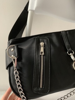 TÚI ĐEO VAI ( CYRUS BAG)