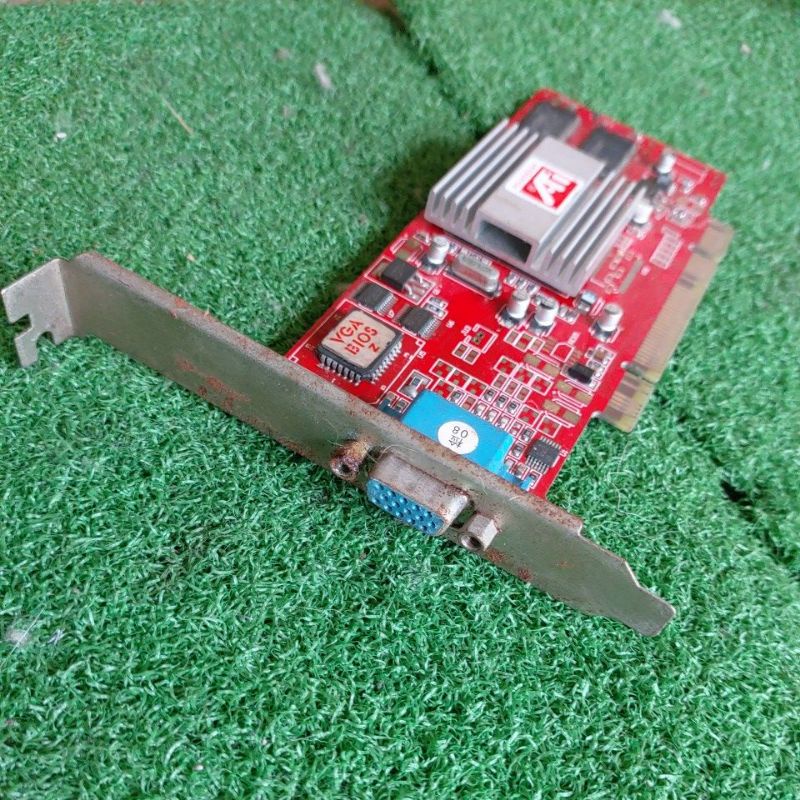 Linh kiện máy tính như hình ko biết hư nên ae về nguyên cứu