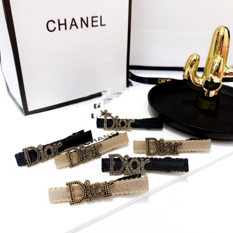Kẹp mỏ vịt Dior