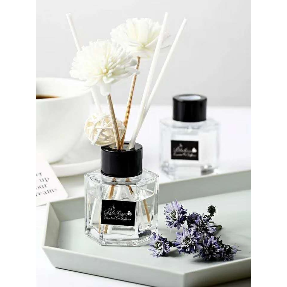 Nước hoa để phòng thơm dịu vừa thơm mát phòng vừa trang trí