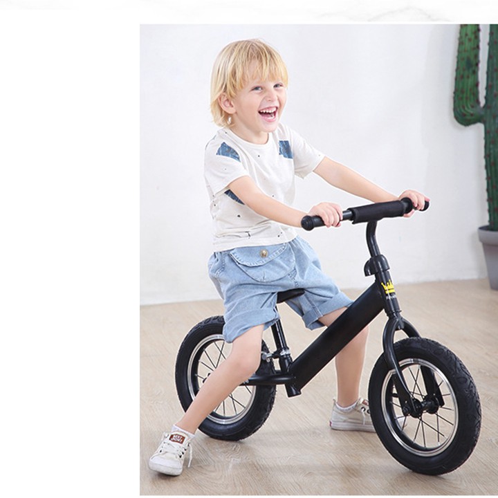 Xe chòi chân cho bé, xe đẩy chân trẻ em từ 2 đến 5 tuổi, xe thăng bằng cho bé