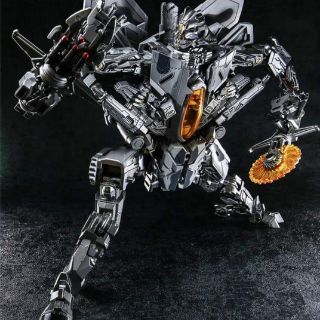 Mô hình Transformers Starscream - Black Mamba LS-04