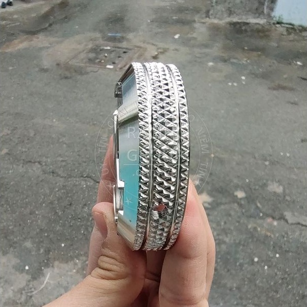 Nắp đậy bình xăng CNC Salaya mẫu phay sao cho Wave, Sirius, Airblade, Dream, Exciter 150 và nhiều xe khác inox 304