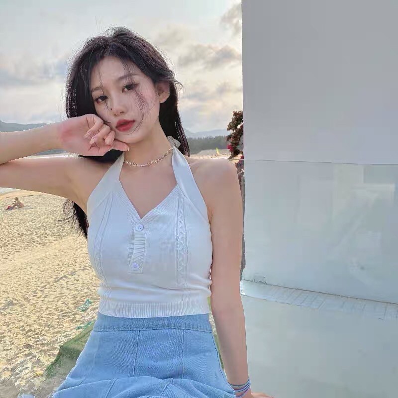Áo yếm len dệt kim cài khuyu ngực