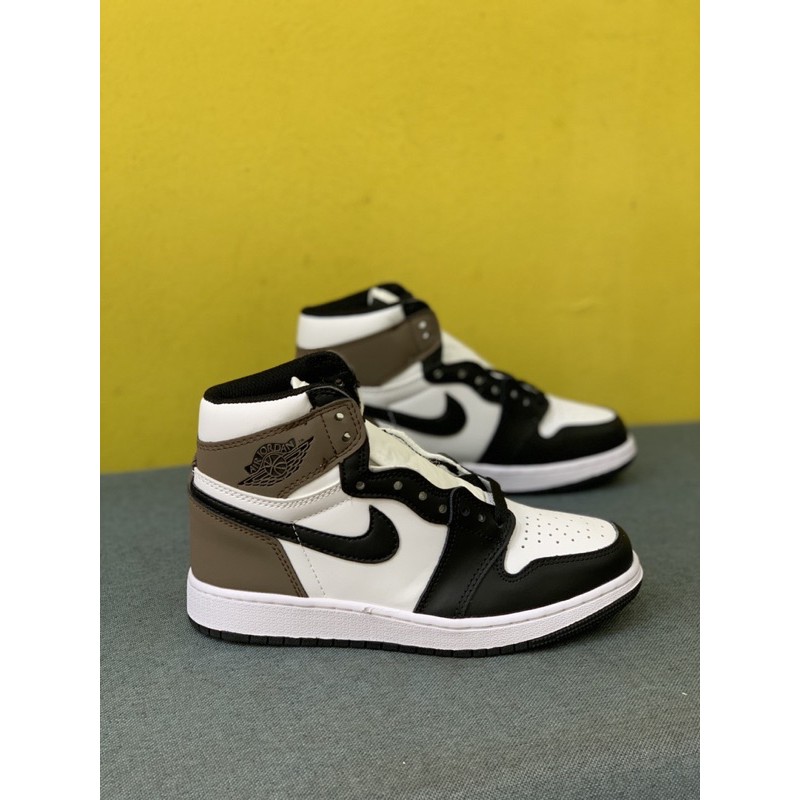 GIÀY THỂ THAO JORDAN NÂU CAFE CAO CỔ | BigBuy360 - bigbuy360.vn