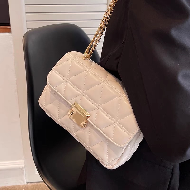 Túi Xách Nữ Trần Trám Nhẹ Nhàng Nữ Tính