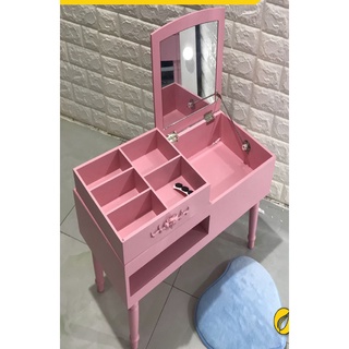 Bàn trang điểm mini