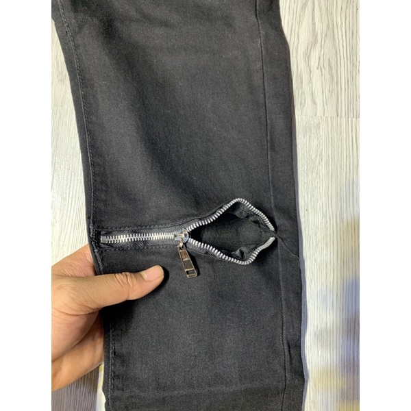 Quần jeans nam khoá gối , kiểu dáng slimfit